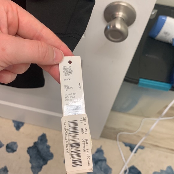 Long Sleeve Black dress - Picture 6 of 6